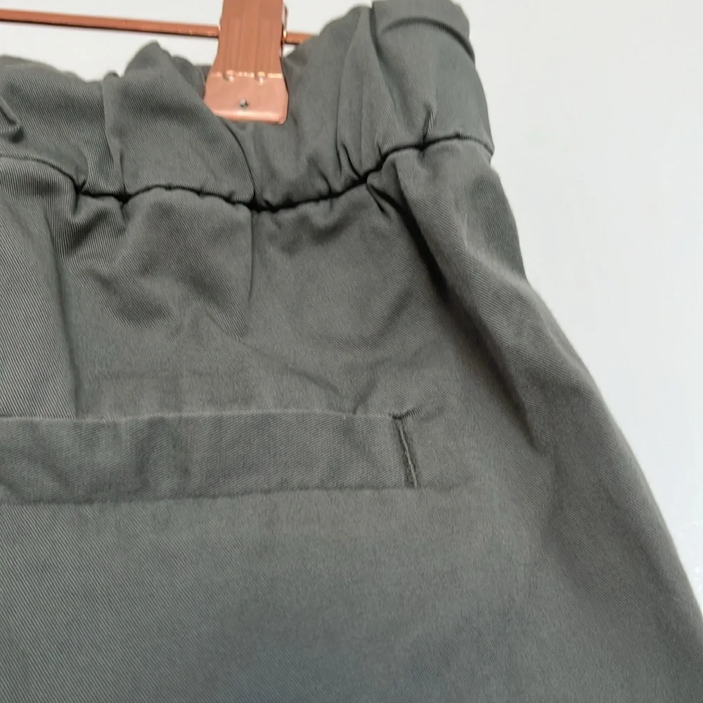 Everlane Easy Short - Picture 5 of 8